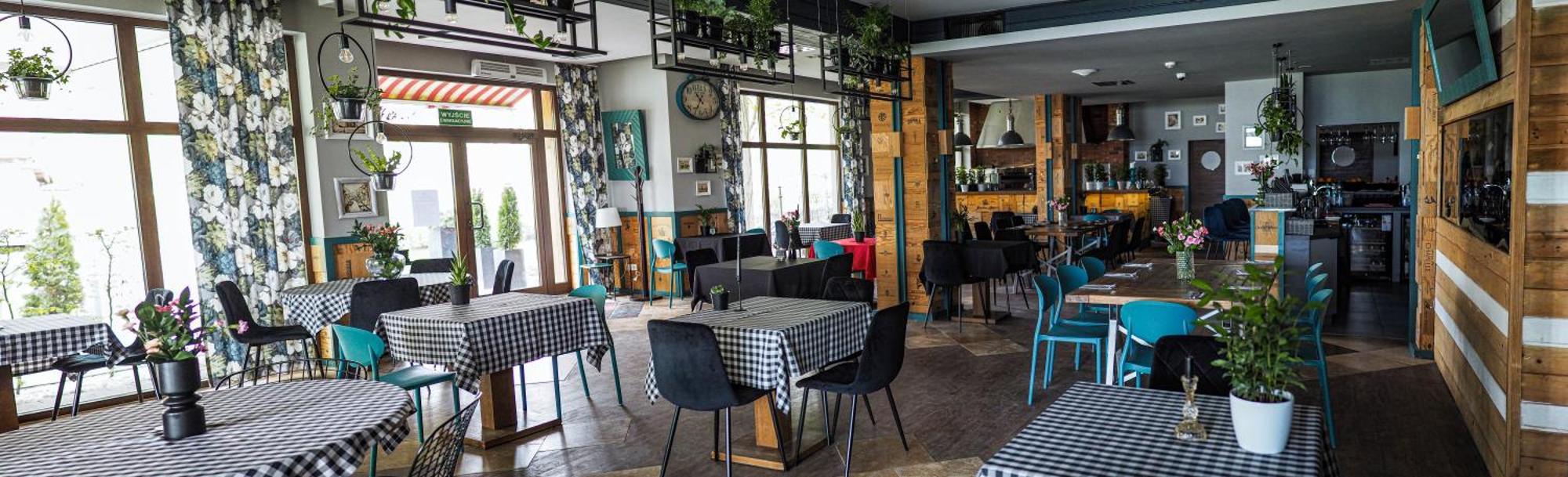 Willa Port Art&Business Ostróda Exterior foto Restaurant in Georgia