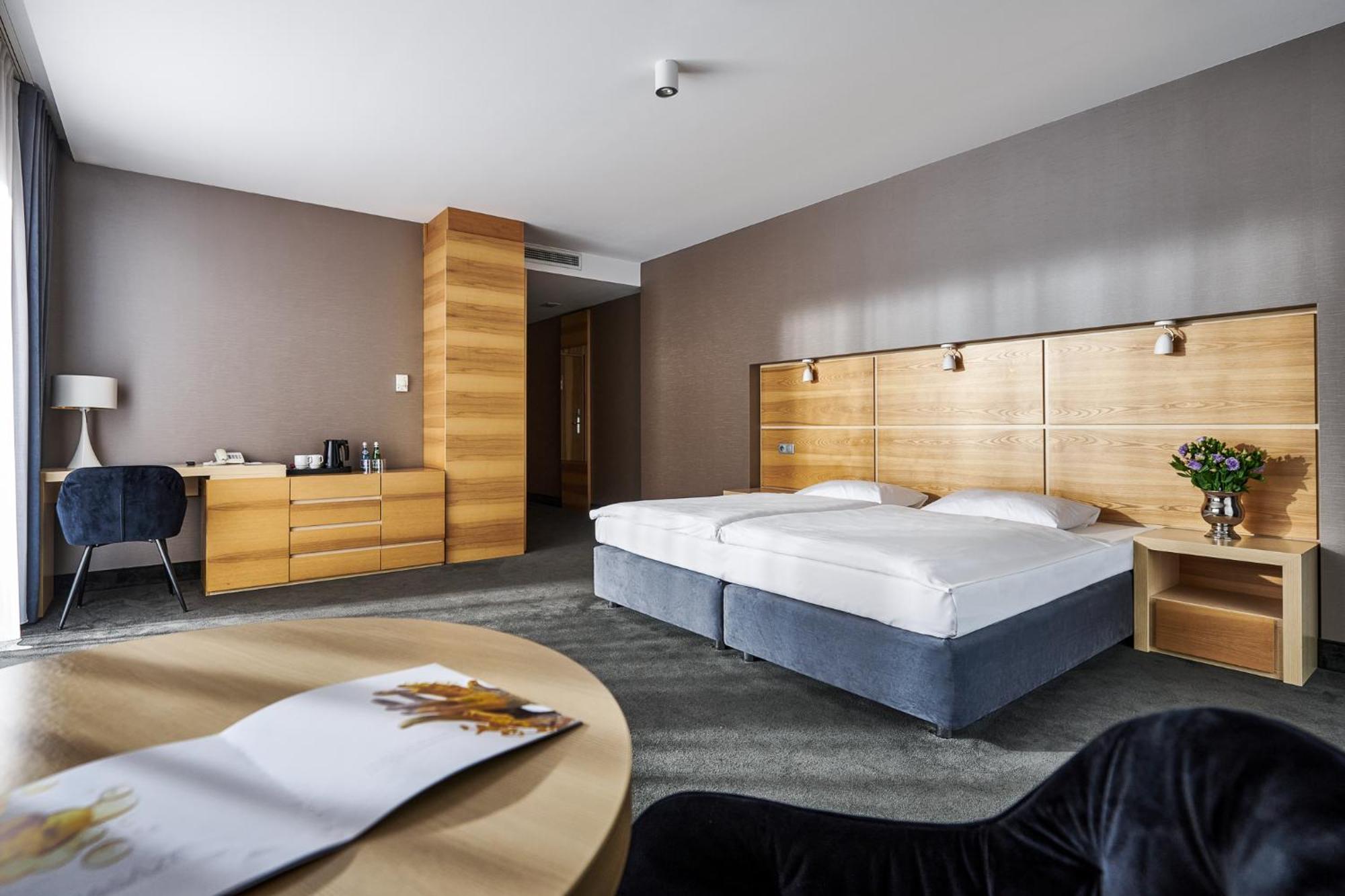 Willa Port Art&Business Ostróda Exterior foto A room at the hotel